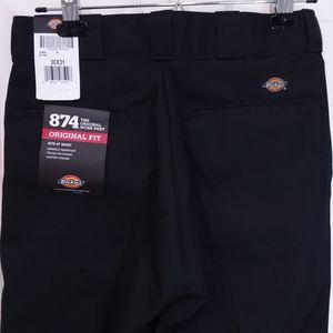 Men's Dickies 874 Original Fit Work Pant. 30W by 31L. New With Tags